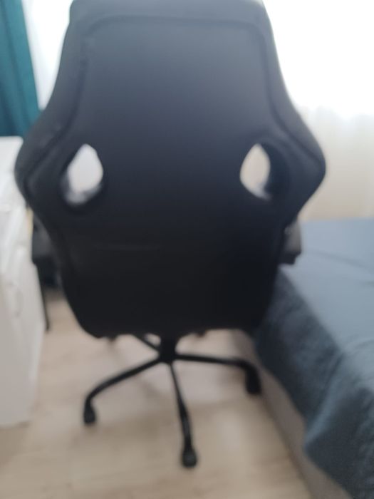 Vând scaun pentru birou, gaming