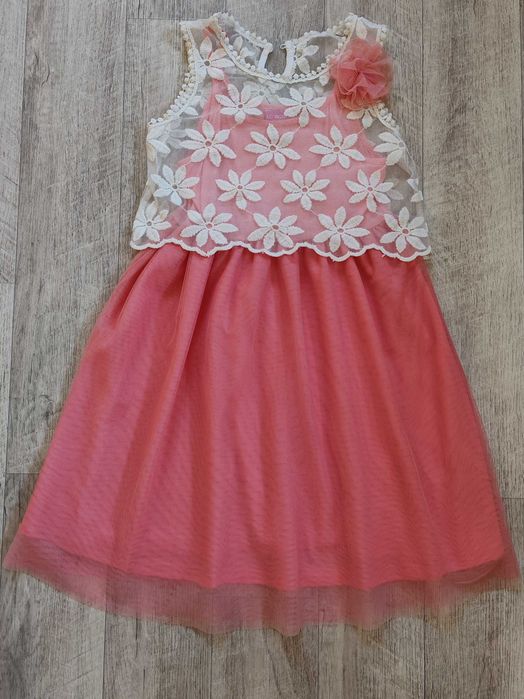 Платье на девочку 5-7лет