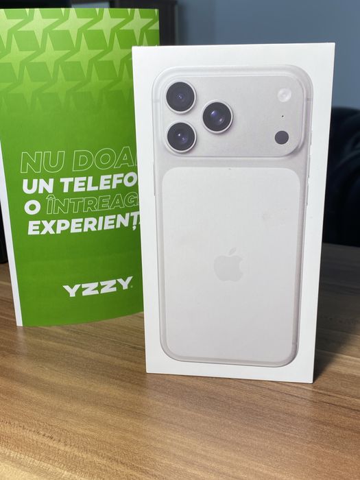 iPhone 17 Pro Max  • 256 GB • Silver