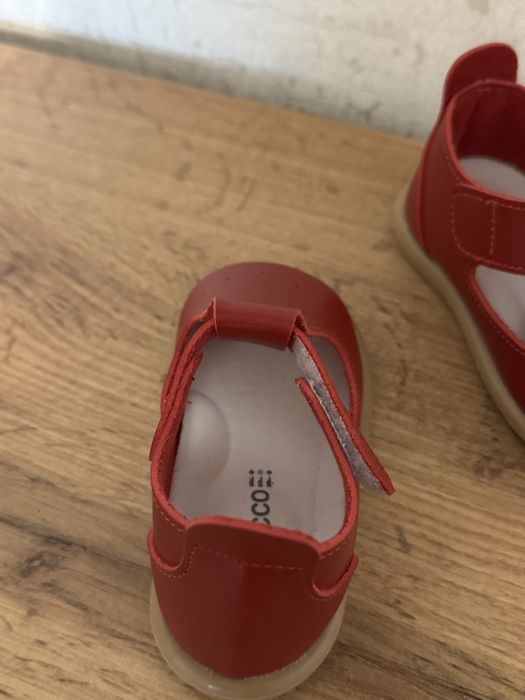 Обувки за прохождане