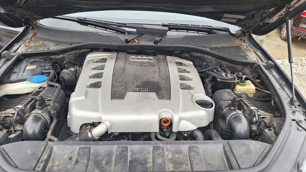 Audi Q7 4.2 TDI  V8,326 к.с. ,20 броя на части