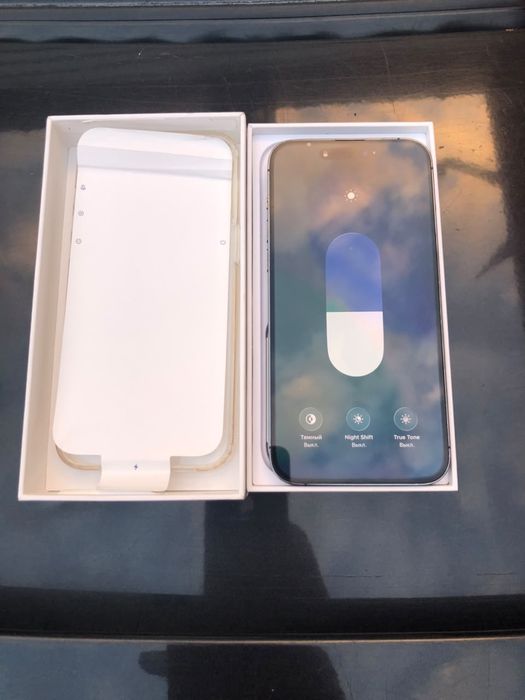 Продам 14pro max 256