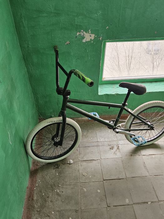 Продам бмх 40000