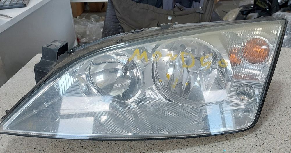 Far Stanga Dreapta Ford Mondeo MK3 European
Far Stanga Ford Fusion Eur