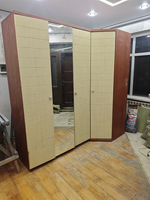 Угловой шкаф из лдсп