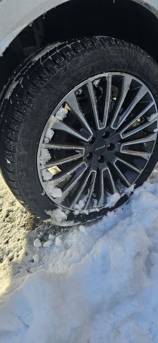 Продам Шины Hifly 255/45/R20