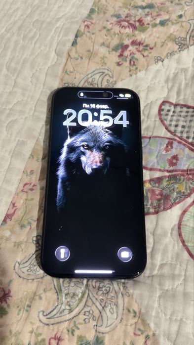 Продаю Айфон 16 про