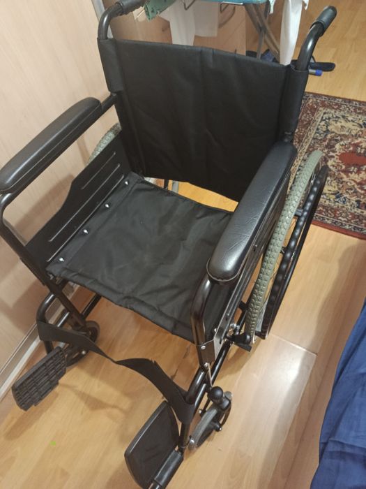 Инвалидная коляска
