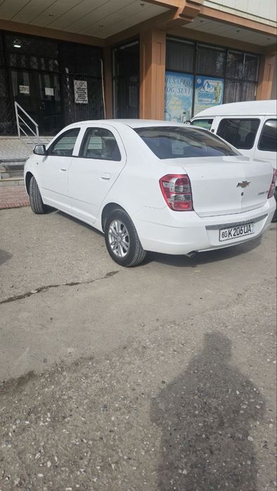 Chevrolet cobalt sotiladi