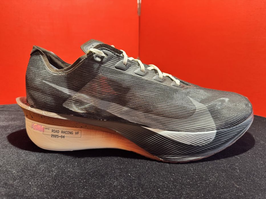 № 49.5 оригинални Nike ZoomX Vaporfly Next% 4 Shoemag