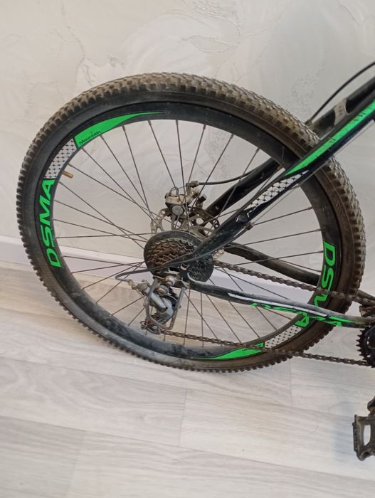 2 колеса спущены все нормално ездит