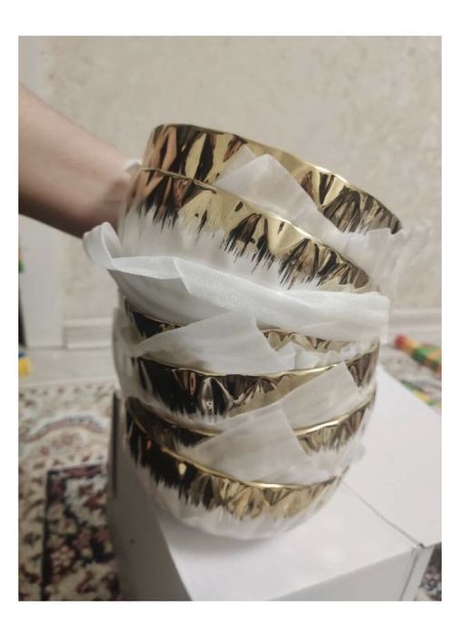 Продам Сервиз на 12 персон