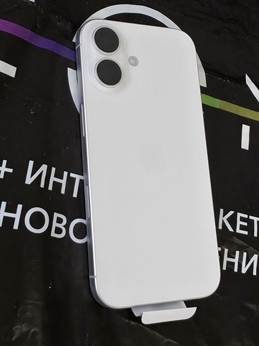 ЧИСТО НОВ 128GB iPhone 16 Гаранция Vivacom 2028г. White | Бял