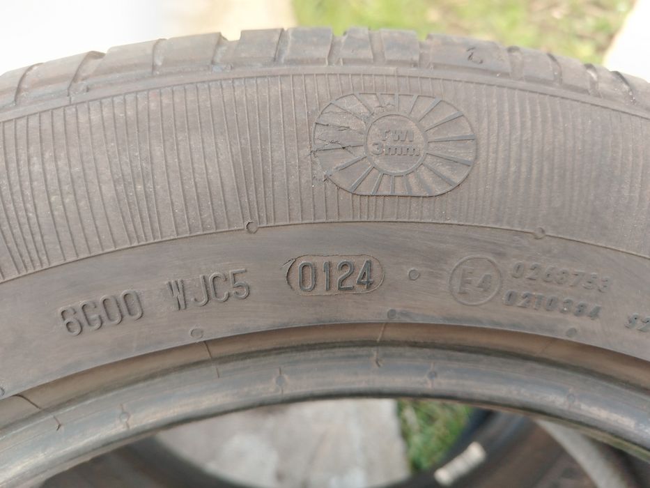 Гуми два броя 225/55/17