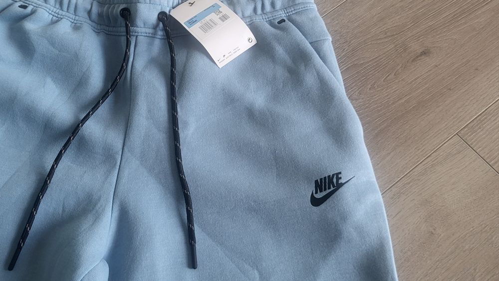 Pantaloni Nike Tech Baby Blue