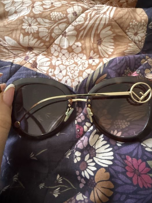 Слънчеви очила Fendi