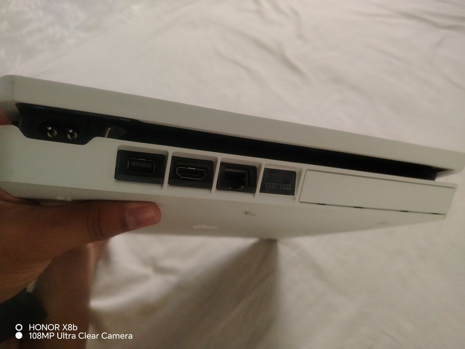 PlayStation 4 slim