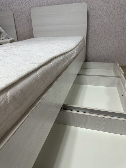 Кровать односпальная