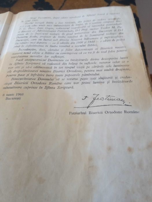 Biblie de colecție din 1968