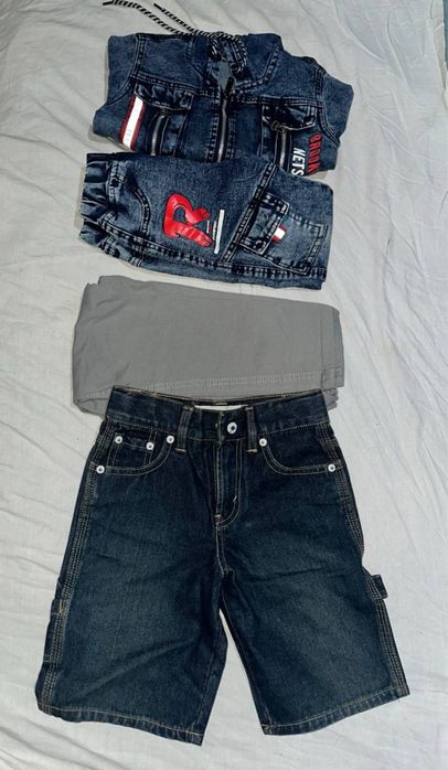 Продам б/у одежду очень дешева. Срочно