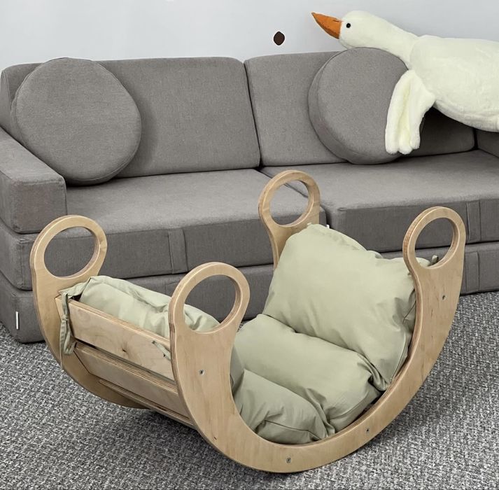 Новкя Арка качалка Valdi с матрасом. Можно использ по разному