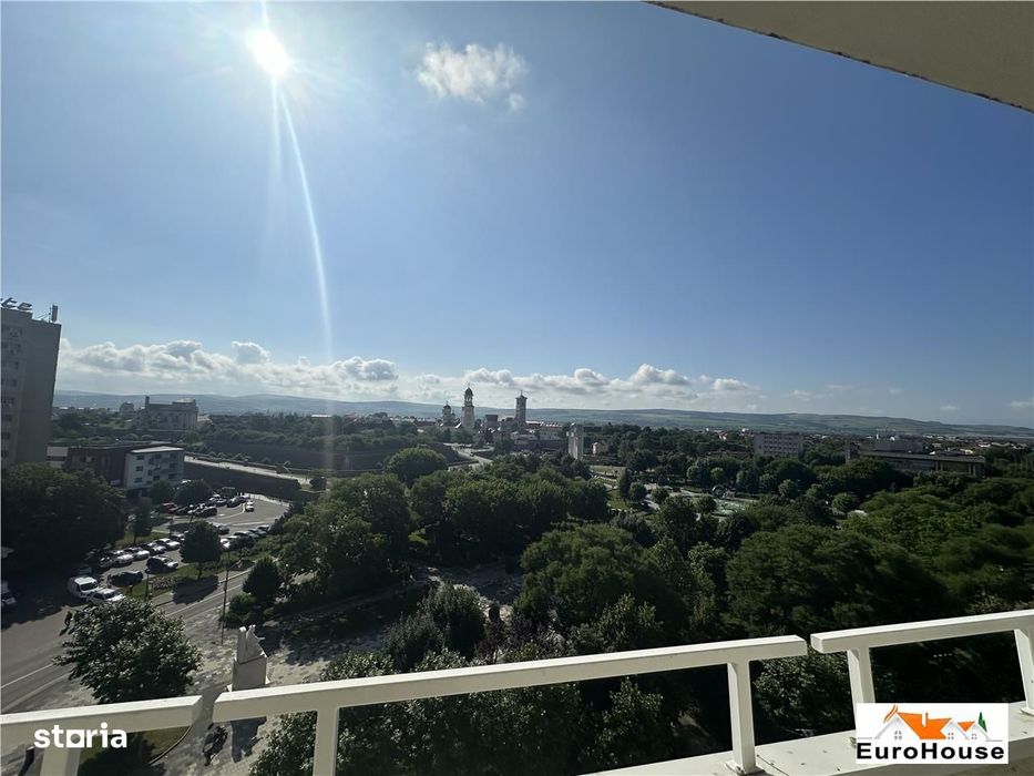 Apartament cu 4 camere de vanzare in Alba Iulia M-uri