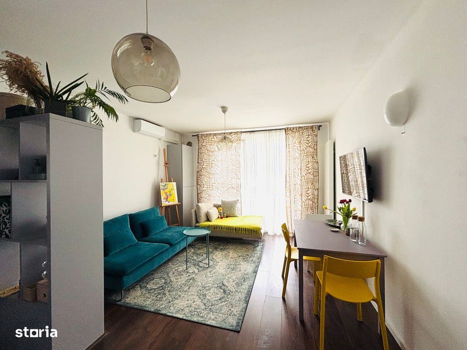 ADORA FOREST: 2 camere + birou, vedere panoramică, parcare inclusă