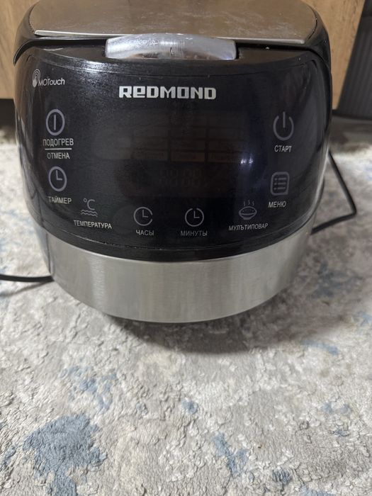 Продам мультиварку фирмы Редмонд