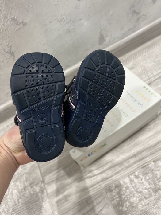 Детски обувки Geox + подарък маратонки Зара