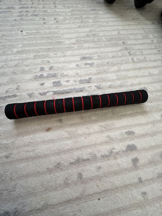 •	Гантели 30 кг, разборные, чемодан, жгут