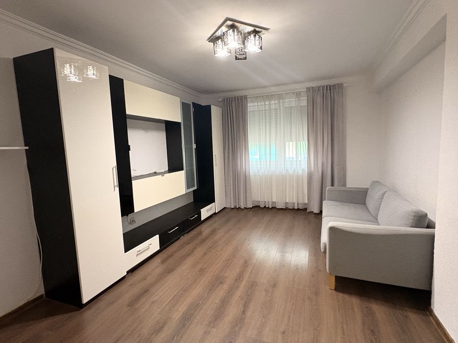 Apartament de închiriat