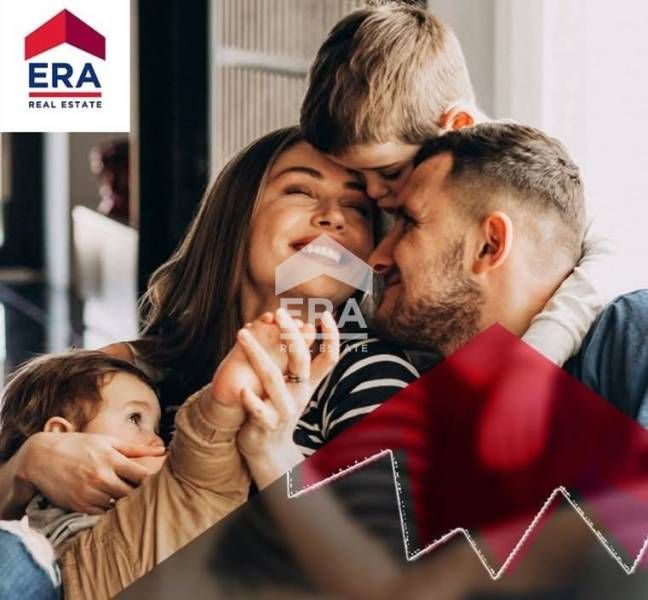 Продава се Тристаен апартамент в Плевен, Сторгозия - 100 кв.м за 1599 €/кв.м - Снимка #11