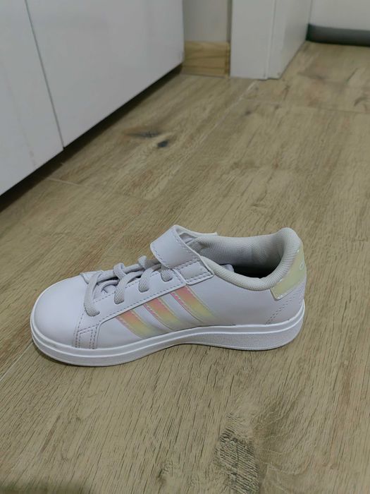 Маратонки Adidas