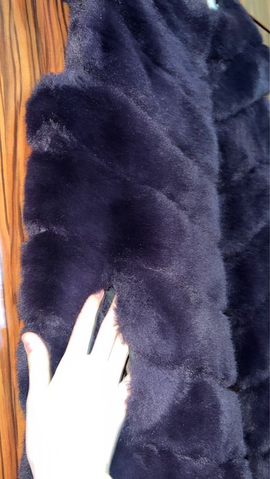 Меховая безрукавка