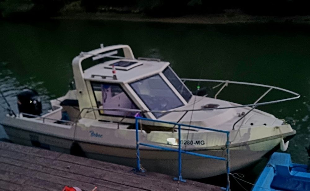 Barcă Cabinata Timonier 600.