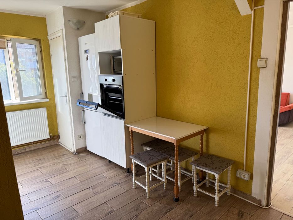 De inchiriat apartament 2 camere