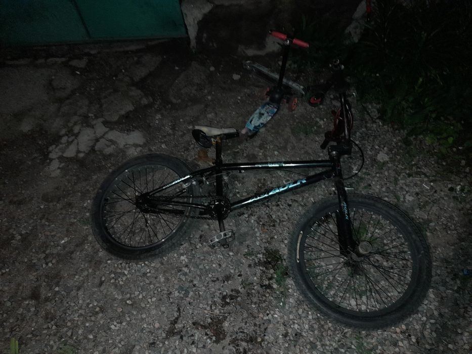 Продам BMX  состояние нормальное