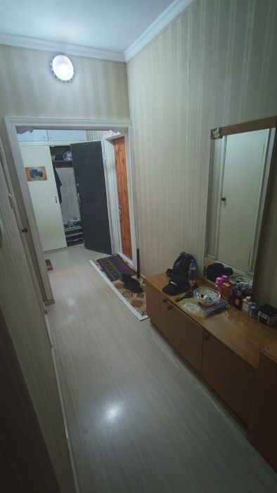 Сергели 4, 2 комнатная, 1 этаж, угловая квартира, подвал и огород