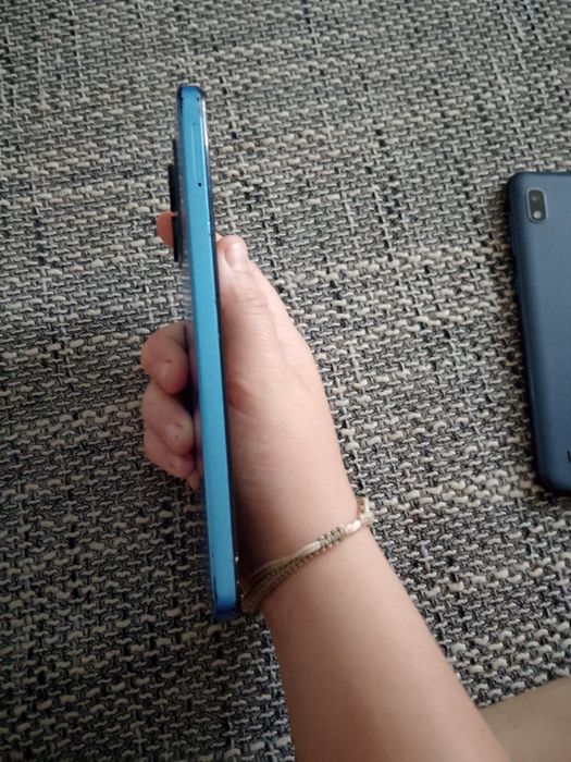 Telefon defect  ZTE7060 5opm