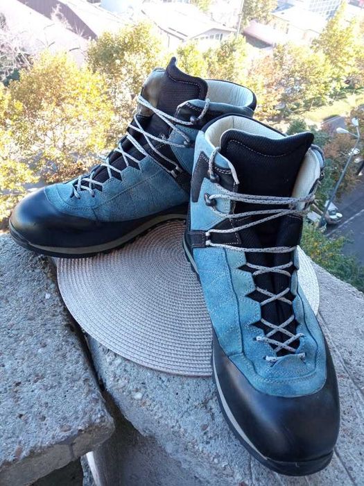 Bocanci-Ghete piele Stadler Sympatex, talpa Vibram mar 46 (30 cm)