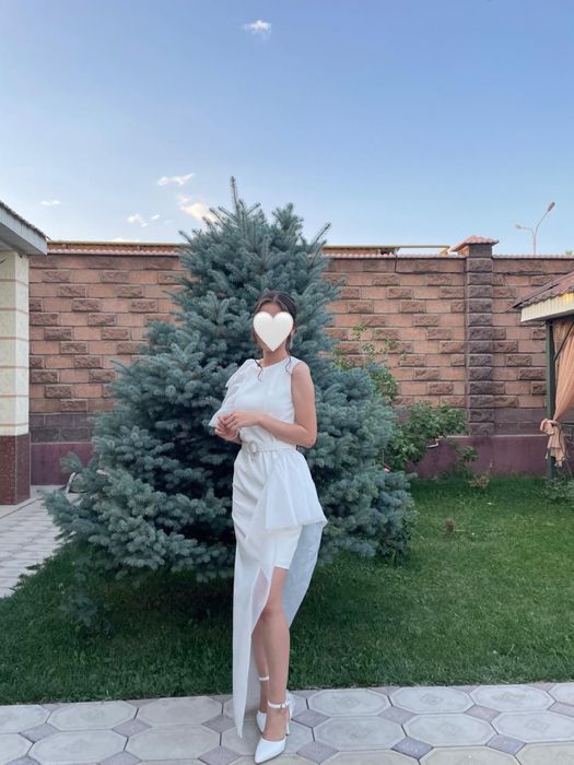 Платье вечернее , элегантное