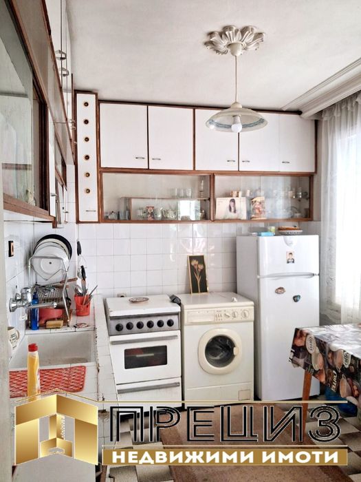 Продажба 5-стаен гр. Шумен - Куршун чешма 150m²