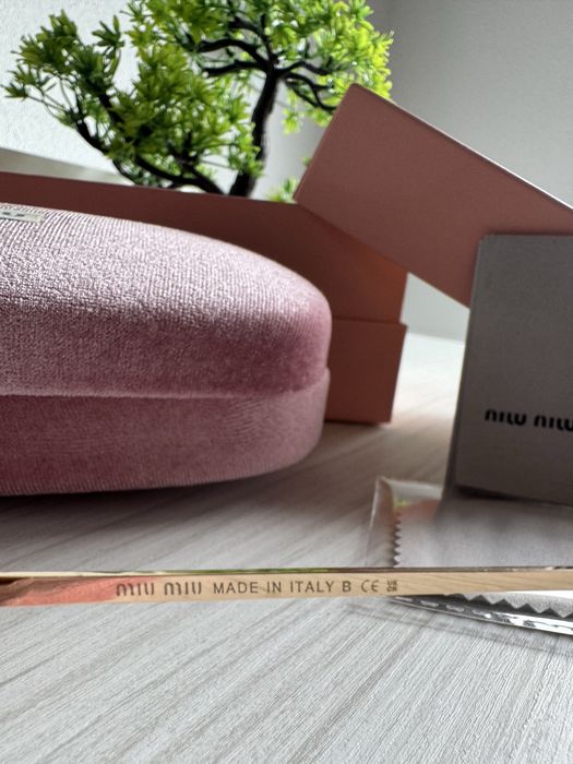 Ochelari de soare Miu Miu