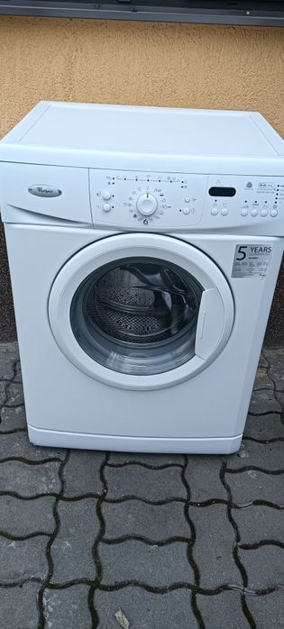 Mașină de spălat rufele cu transport și montaj