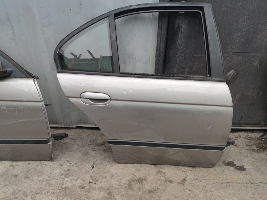 Двери на БМВ е39