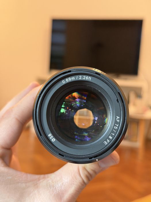 Samyang AF 75mm F1.8 FE Sony E, full frame, cutie