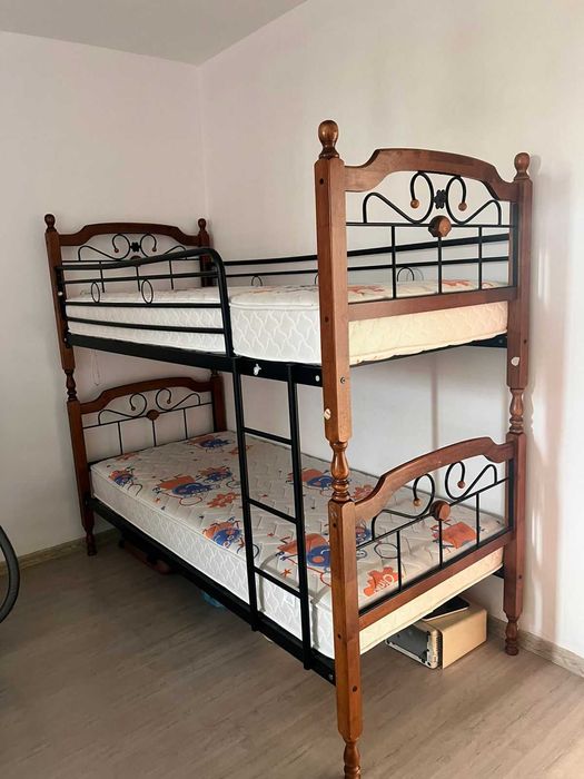Кровать двухъярусная
