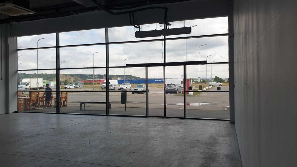 spatiu comercial de 297 m2 de inchiriat in Nova Shopping Park Turda