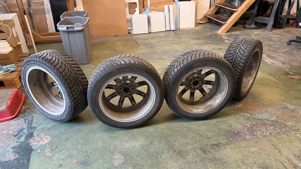 Оригинални джанти Audi 17" 5x112 с зимни гуми Kumho 235/45/17 (8мм грайфер)