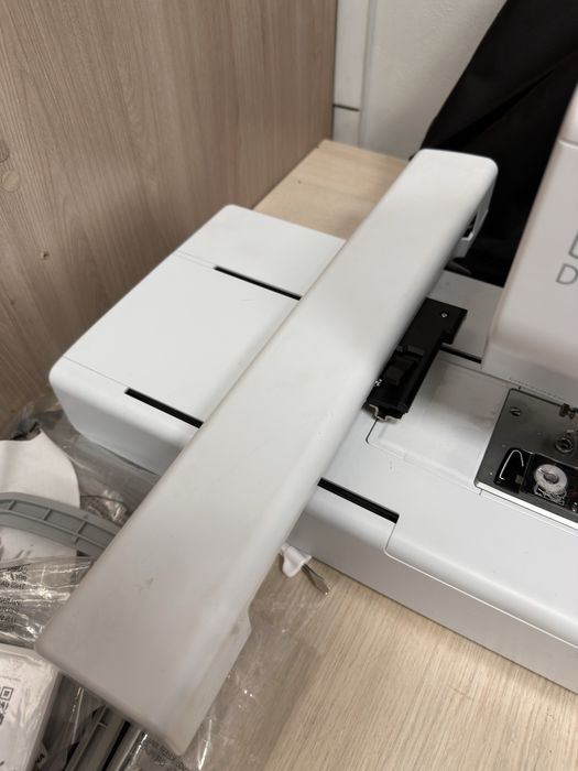 Bernette b70 deco швейная машинка